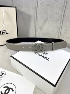 特 宽度3.0Cm Chanel 香奈儿 女士腰带 小牛皮 支持nfc芯片官方网站链接扫码验证、经典扣头 内侧cnc走光处理 边角手感圆润配有烤漆金属钢扣。