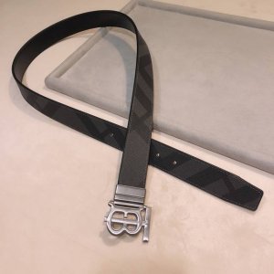 Bu、Rberry 巴宝、莉经典花纹皮带搭配简约Tb旋转扣头、百搭不挑人、两面都能用、可休闲可正式、风格切换自如、送礼首选尺寸3.5Cm 顶级