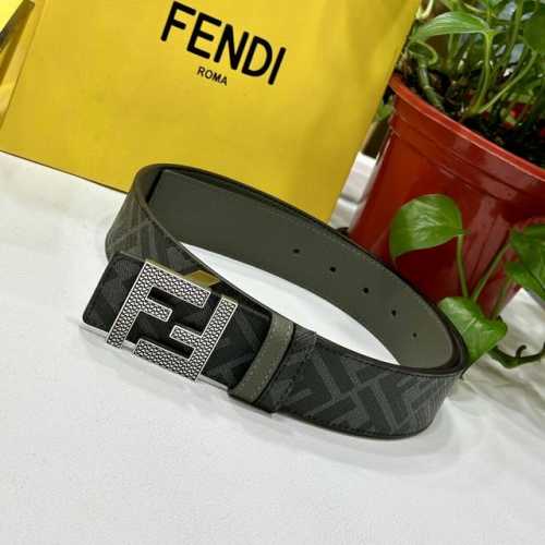 Fendi 芬迪 专柜同款 宽4.0Cm 双环正反用腰带 Ff按钉搭扣 灰色Cuoio Romano皮革材质 反面面料带有烟草黄和黑色Ff图案 四方金属饰面 时