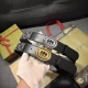 特 宽4.0Cm Gucci 每一季，品牌标识都会吐故纳新，于经典之中融入新意。在这款腰带上，经典Gg标识以亮眼之姿生动呈现，与双G造型配件相得益彰
