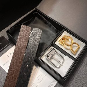 Dg宽3.5Cm Dolce&Gabbana 新款 搭配双扣头，轮换用，时尚商务同时兼顾，搭配可双面使用腰带，五金采用钌电镀 Dg 交叉造型徽标搭扣