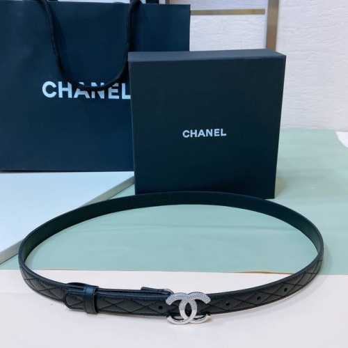 Chanel 24C 字母腰带 软硬适中的小羊皮 春夏搭配好帮手 一年四季最不可缺少的搭配神器 穿裙子西装搭它简直不要太高级 2.0Cm精品