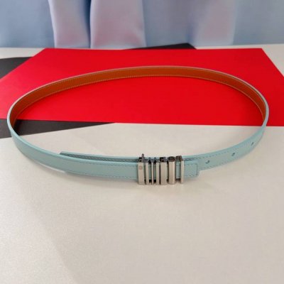 Loewe新款 小牛皮腰带，亮面Loewe五金扣。正面条形码设计，侧面立体字母Loeme ，宽1.5Cm。