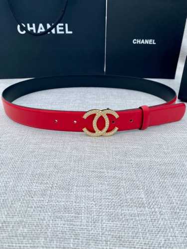宽度3.0Cm Chanel 香奈儿 原版碰纹牛皮金 银 色镶钻钢扣。