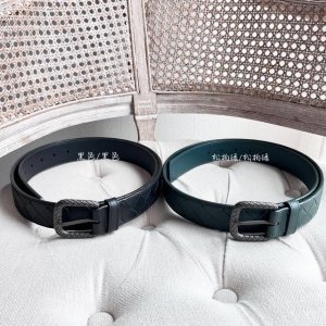 特 Bv 最新款男士编织腰带 纯手工intreccio大格子编织 双面意大利小牛皮搭配枪色全格纹针扣 宽度35Mm 颜色: 黑色 黑色