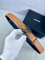特 宽度3.0Cm Chanel 香奈儿女士腰带皮带新款柔软的内衬进口小牛皮搭配精品钢扣贴皮金 银色扣。