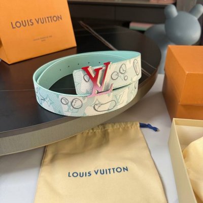 原版包裝 L0Uis Vuitt0N 專櫃最新升級版本 寬度40毫米 全新訂製帆布搭配最新進口原廠皮底 配置新型字母雙層雙色搭扣 經典百搭款！