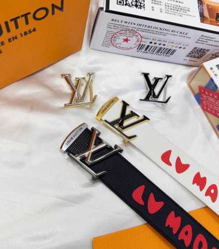 皮带：Lv..路易..威登顶级复刻. 腰带：原单品质百分百头层牛皮，保证真皮。双层双色渐变边框镶嵌水晶玉石设计.真空电镀.永不掉色.24K纯钢扣手绘涂鸦