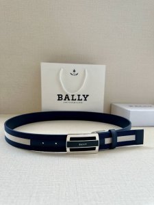 特 Bally 巴利 专柜同款 男士腰带 宽3.4Cm 这款选用反面进口牛皮精制而成 正面金属珐琅扣 简约百搭 可调式长度可轻松匹配完美尺寸
