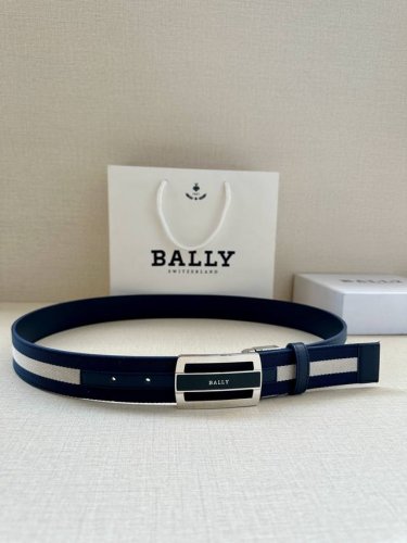 特 Bally 巴利 专柜同款 男士腰带 宽3.4Cm 这款选用反面进口牛皮精制而成 正面金属珐琅扣 简约百搭 可调式长度可轻松匹配完美尺寸