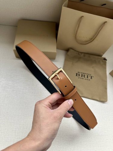 特 原单经典版型，平纹纹系列，3.4Cm宽度，专柜精品铜扣，真空电镀，工艺精细缝制，原版面料原版牛皮、质感超赞，手感柔软