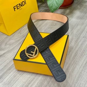 fendl 芬迪 宽40Mm双面原版小牛皮 搭配单钌钯电镀扣 完美的手感.油边 出众的设计.风格 高贵奢华 时尚大方 高清实拍 货真价实 品质保证 双面用