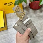 特 P190 Fendl 芬迪 专柜同款 宽3.8Cm 原版定制布料 Ff图案布料材质 米白色皮革内衬 单钉镀钯金属配件 时尚潮流 经典系列