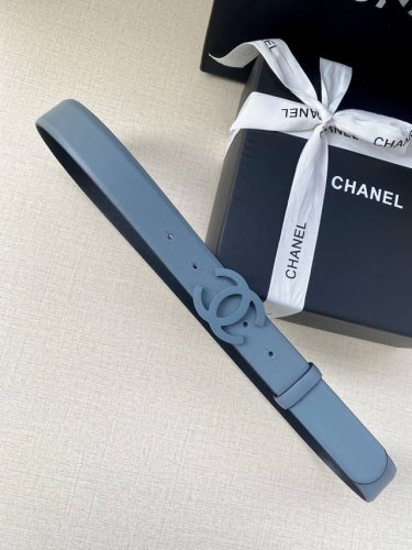 特 P180 宽度3.0Cm Chanel 香奈儿 品牌新款 选用两面平纹牛皮多颜色可选择，搭配同色金属钢扣！