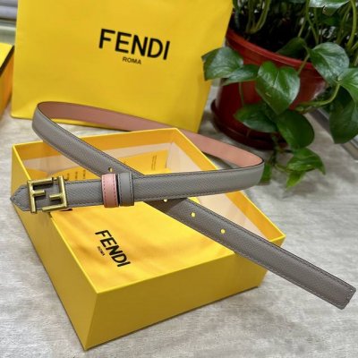 Fendl 芬迪 宽20Mm，原单进口小牛皮，搭配原单钌钯电镀F扣，手感.油边近乎完美，原产皮料定制，质感无可挑剔，出众的细节，高清实拍，货真价实，品质保证。
