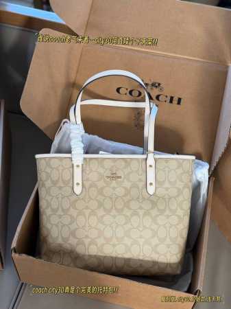 配盒 拉链款复刻版 Size：底宽30上宽40*高35 C家 单面拉链款托特包 购物袋 大爆款 分分钟断货！ 搭配不同衣服 City30 一年四季都可以用！ 搜 - 点击图像关闭