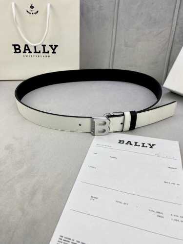 3.5Cm Bally 巴利 平纹 内衬头层小牛皮 ：配有金 银 字母扣头该皮带可调节，且能根据需要剪裁质量保证达到修身效果