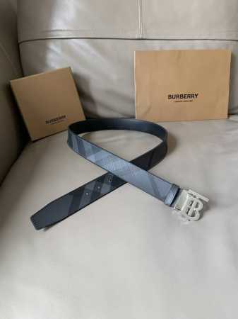 特 Burberry 巴宝莉 专柜同款 男士休闲双面用腰带 宽3.5 Cm 精选品牌标志性 London 格纹，搭配平滑小牛皮反面设计。饰牌搭扣点缀品牌专属标识 - 点击图像关闭