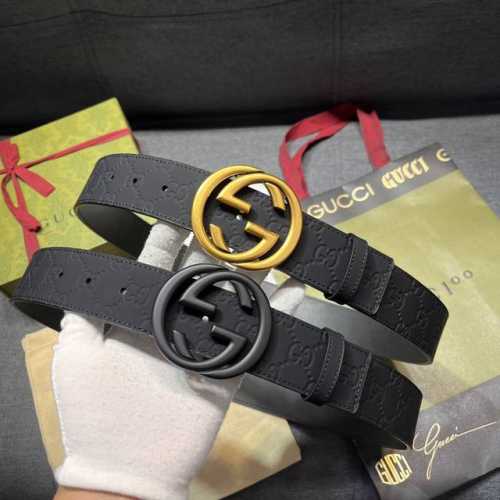 古奇 宽4.0Cm 新款 各式百搭单品继续为Gucci 早春系列添姿加彩。这款黑色腰带以Gg橡胶效果皮革匠心打造，配以方形腰带扣，为日常造型注入别样魅力