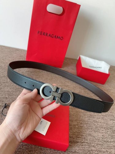 特 Ferragamo.菲拉格慕 全套新款包装 宽度3.5Cm 高级定制款男士皮带 双面进口牛皮 可双面使用 自行选择搭配 真材实料 很有质感 时尚经典不失风范