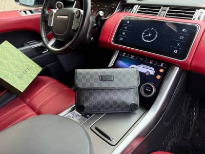 高端货 新款 “ Gucci ”古奇腰包 Gucci古驰单肩包 Gucci古驰 老花徽标Logo条纹织带 帆布拼皮革 胸包腰包 常规 男款 黑色 高清五金Log