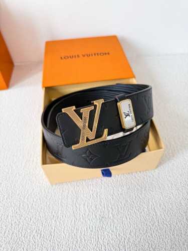 品名 Lv..路易..威登腰带皮带原单 型号 挂扣 经典纯钢材质挂扣 头层牛皮 图片实物拍摄 材料 头层牛皮 挂扣系列 纯钢材质扣头 钯镀电镀工艺永不掉色 原版