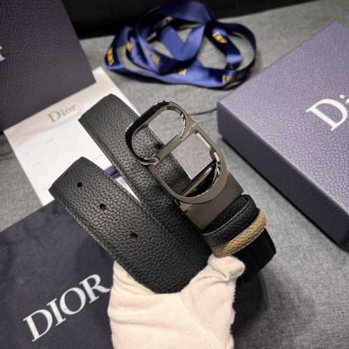 Dior迪奥 宽3.5Cm 新款 男士腰间实用与点缀腰带，进口头层牛皮转动金属扣，低调有品质高奢大气 双面使用