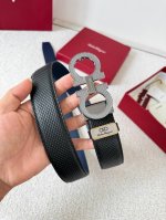 品名：菲拉格慕.Ferrgamo腰带 皮带 原单 型号：挂扣，纯铜材质经典挂扣，实物拍摄，头层牛皮 材料：百分百头层牛皮，保证真皮。纯铜材质，真空电镀永不掉色，