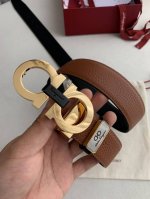 品名：菲拉格慕原单 型号：挂扣，原版经典双色扣头，实物拍摄，头层牛皮 材料：百分百头层牛皮，保证真皮。24K纯铜扣双面可用专柜同等质量， 双面荔枝纹，黑土黄，送