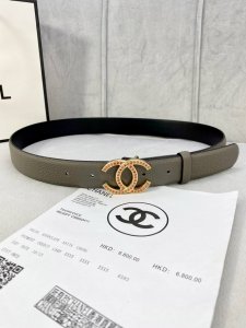 宽度3.0Cm Chanel 香奈儿 荔枝纹牛皮 金 银 色镶钻钢扣。