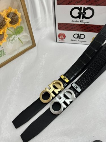 品名：菲拉格幕 原单 材质：原单牛皮腰带 百分百头层牛皮腰带保证真皮，24K纯钢扣，专柜原单品质、做工精细，时尚大牌，送人自用首选 包装： 请认准如图专柜包装赠