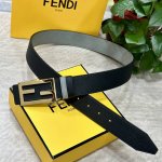 特 Fendl 芬迪 宽40Mm双面原版小牛皮 搭配单钌钯电镀扣 完美的手感.油边 出众的设计.风格 高贵奢华 时尚大方 高清实拍 货真价实 品质保证 双面用