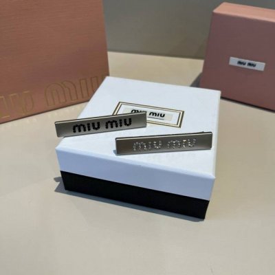 单个 Miumiu缪缪新款发夹