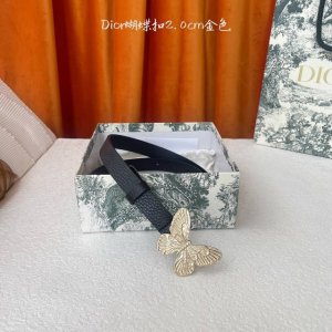 Dior新款腰带，采用精致头层皮制作，手感柔软，舒适细腻，精品蝴蝶扣，精致优雅，时尚大方。宽2.0Cm