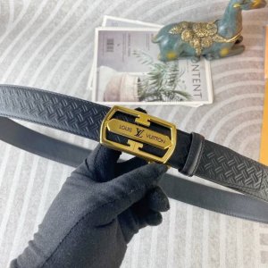 Lv 特种皮腰带自动带系列 ，原厂五金精品不锈钢扣，手感柔软舒适 宽3.5Cm