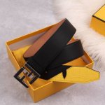 Fendi 芬迪 专柜同款 宽38Mm 标志造型宽皮带。原版ff扣，进口原版小牛皮制成，镀金表面金属制品。男士休闲商务款，奢华时尚，品质保证。