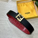 特 片 Fendl 芬迪 宽40Mm双面原版小牛皮 搭配单钌钯电镀扣 完美的手感.油边 出众的设计.风格 高贵奢华 时尚大方 高清实拍 货真价实 品质保证 双面