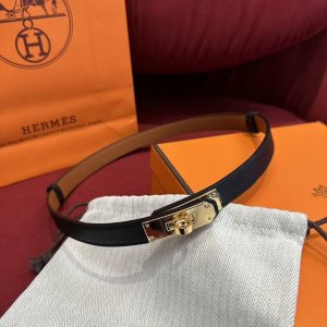 定制级 爱马仕Hermes 女士腰带 原单完美正品代购级:法国定制纯进口Epsom小牛皮，韧性十足，皮质手感细腻， 搭配316精钢完美Kelly .18K金 .