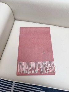 顶级原单对版质量 对版品质升级 Lp羊绒世家，羊绒界的新贵，只做最好的皮雅娜冬季新款男女都可以用 Lp素色长巾 ，自己可以去看看哦，他家的价格p估计会让你却步，