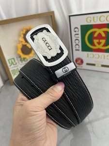 品名：古奇.Gu...Ci 原单 材质：原单牛皮腰带 专柜原单品质、做工精细，时尚大牌，送人自用首选 包装： 请认准如图专柜包装赠送打孔器手提袋专柜礼盒宽度3.