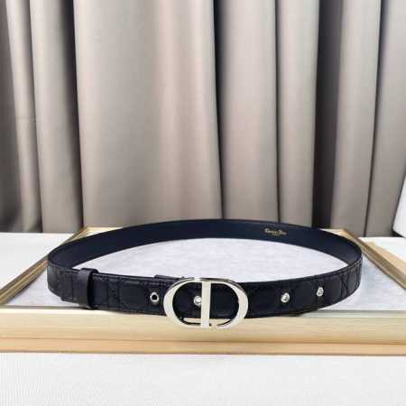 D Ior 23Dior标志经典款. 3.0Cm精品 戴妃格纹腰带 百搭经典！ - 点击图像关闭