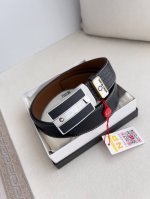 品名：万宝龙.Montblanc原单 腰带 自动皮带 型号：自动带，原版新款纯钢材质自动扣，双面头层牛皮实物拍摄， 材料：百分百头层牛皮，保证真皮。专柜同等质量