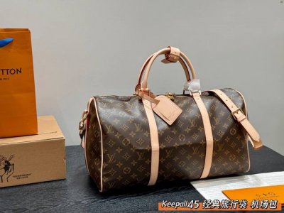超酷中 Lv Keepall老花旅行袋 Lvkeepall 出差旅行最常用的一只包 这是超酷的一只包 可以做健身包，也可做旅行袋 容量超级感人非常的实用！ 出差