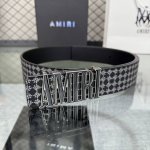 爱美丽Amiri最新网红爆款双面牛皮皮带配原装盒专柜同步3.8宽新款上市了，原版牛皮，搭配钢扣，优雅，大方用的方便。谢谢你转载。