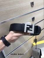 特P200 配送专柜包装 打孔针 新款 Fd 宽38 Mm 支持Nfc 芯片扫描，标志造型皮带，原版细沙拉丝F铆钉扣，进口原版 黑色小牛皮配原版老花制成，镀金表
