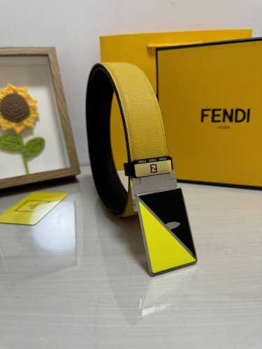 品名：芬迪 Fendi 原单 材质：原单牛皮腰带 百分百头层牛皮腰带保证真皮，24K纯钢扣，专柜原单品质、做工精细，时尚大牌，送人自用首选包装： 请认准如图专柜