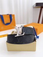 特P180 Lv 宽度4.0Cm 原厂防水面料搭配头层小牛皮，双面可用，最新设计。 扣头多款可搭配