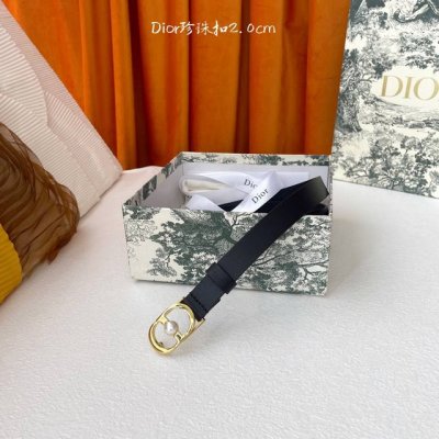 特 P180 Dior迪奥明星走秀款。全力打造精致优雅佳品，五金采用精湛的处理工艺，进口贵族牛皮，裙装裤装皆可用，百搭大方，宽2.0Cm