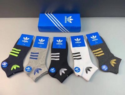 特 Adidas 阿迪达斯三叶草新品男款袜子提花经典标志Ins今年超火爆元素单品纯棉材质，非常柔软舒适运动休闲两不误 一盒五双