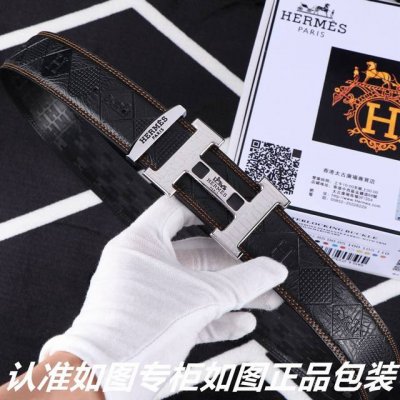 品名：爱玛仕.Her..Mes原单 型号：认准如图专柜包装，赠送打孔器 材料：百分百头层牛皮皮带，24K纯钢扣中间带Logo字母保证真皮。专柜同等质量， 送人自